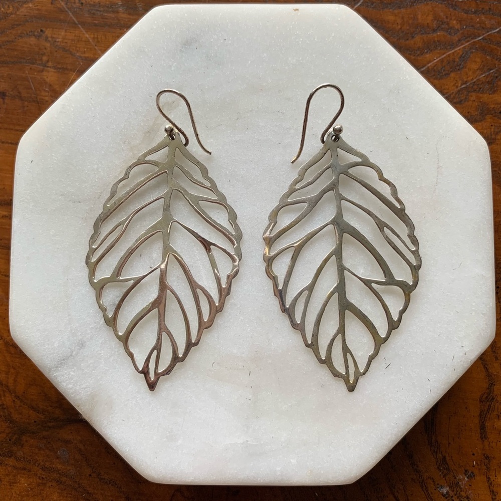 Silver leaf earrings